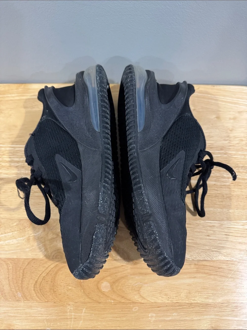 Nike Air Max 270 Go Boys' Grade School Sneakers (Size 5.5Y)